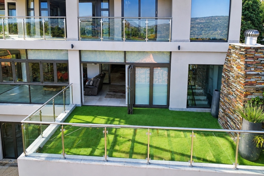 8 Bedroom Property for Sale in Birdwood Estate North West